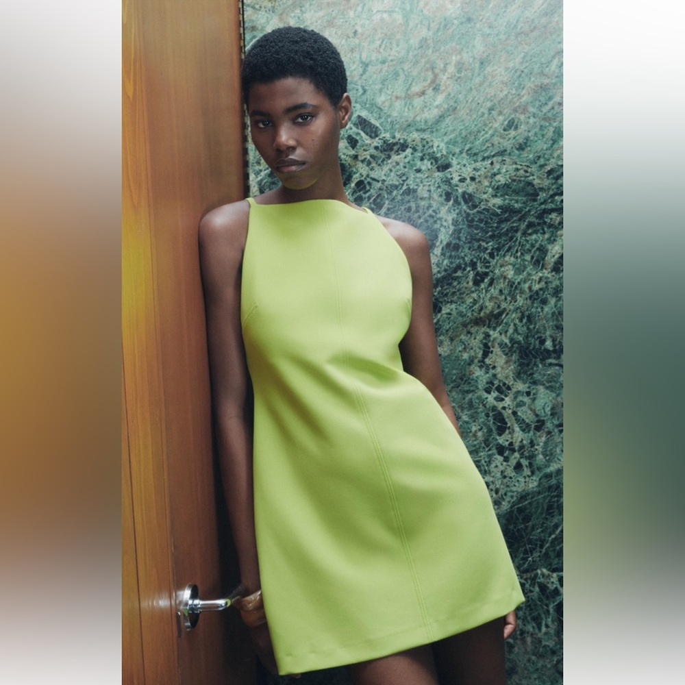 Zara MINI DRESS ZW COLLECTION XS | LIME FIZZ
REF 9479/254
